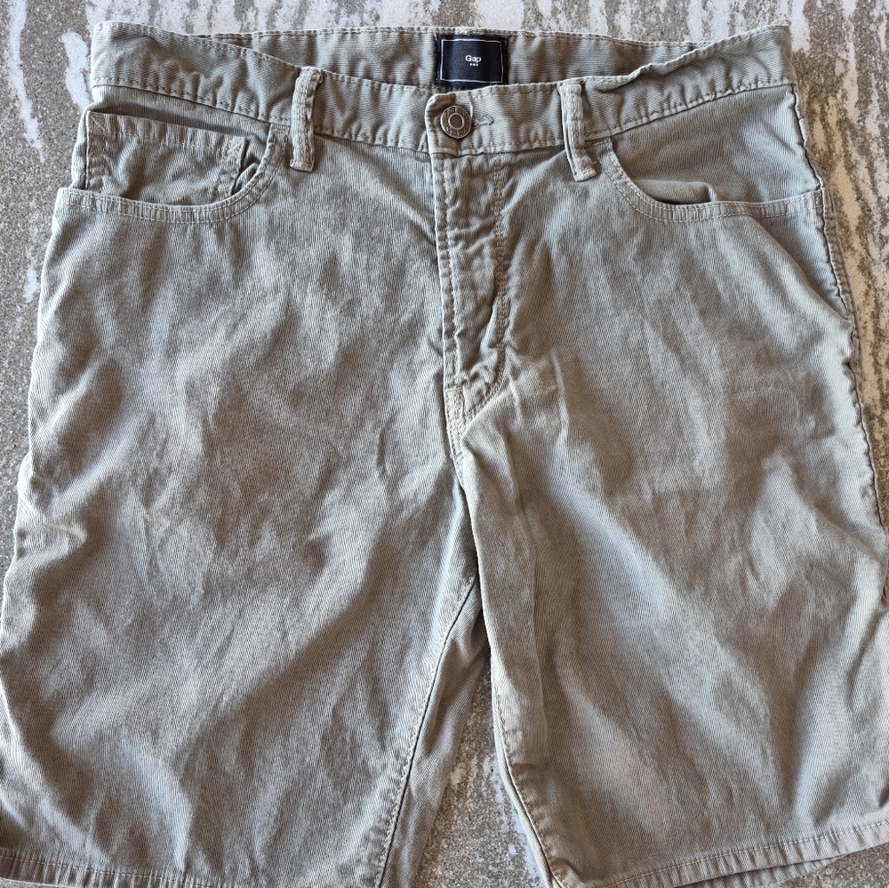 Gap Men's Shorts Size 32" Waist